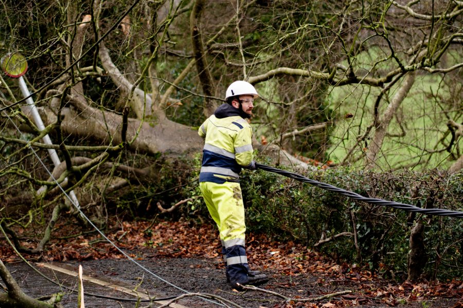 Community assistance centres open as second day of power restoration efforts continue